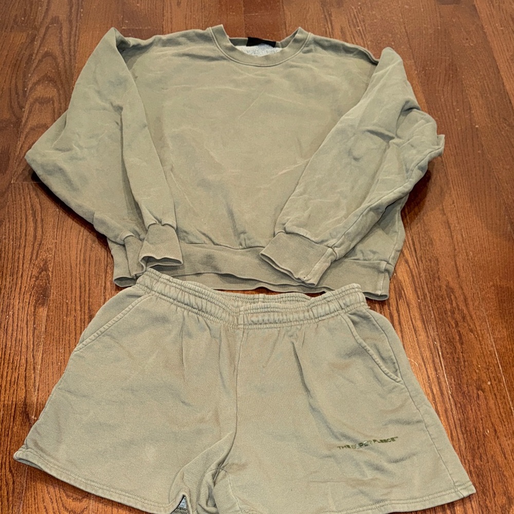 Aritzia the super fleece sweat set